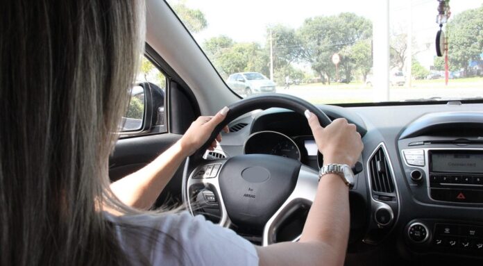 Curso para superar o medo de dirigir ainda tem vagas disponíveis