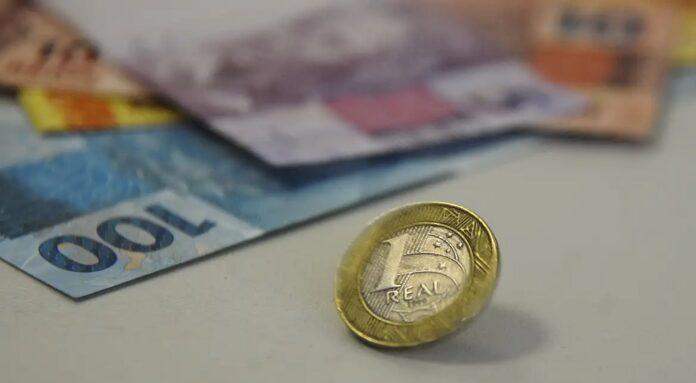 Receita paga lote da malha fina do Imposto de Renda nesta segunda
