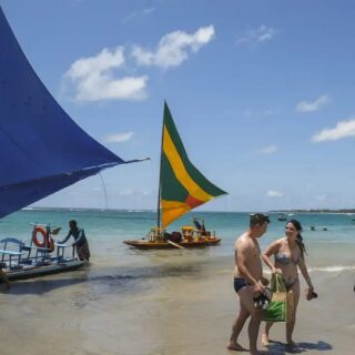 Turismo-sobe-6-e-bate-recorde-no-pais-no-primeiro-trimestre-320x320