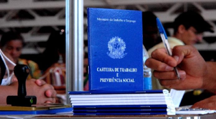 Postos de trabalho formal passam dos 128 mil em julho