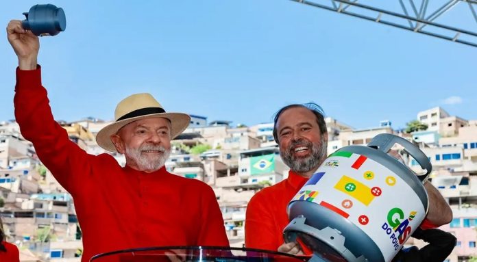 Programa do governo vai distribuir gás a 15,5 milhões de famílias