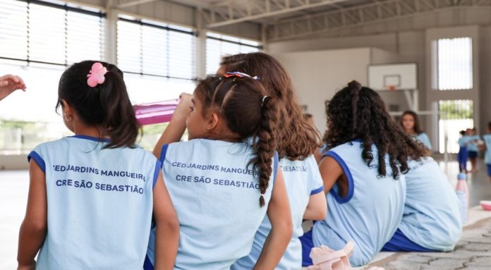 Edital é publicado para credenciar empresas do Cartão Uniforme Escolar