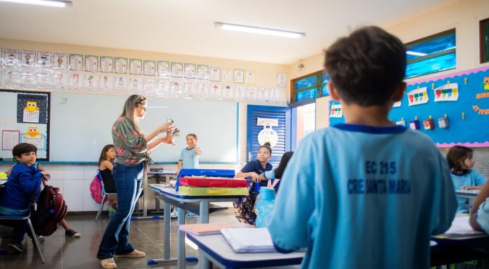 Inscrições para estudar na rede pública do DF em 2026 seguem abertas até 31 de outubro