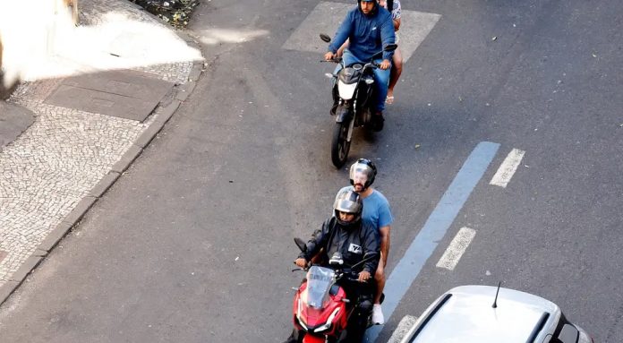 Número de trabalhadores por aplicativo cresce 25% e chega a 1,7 milhão