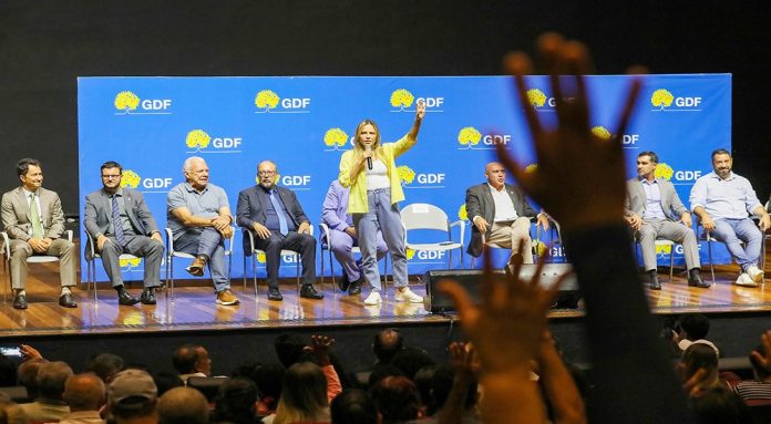 Mais de mil escrituras são entregues pelo GDF na regularização fundiária