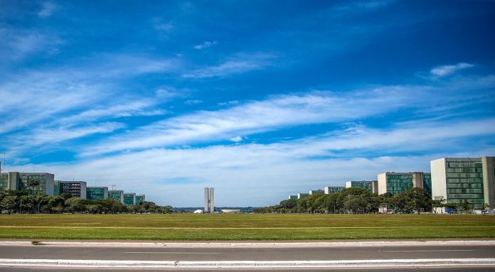 Novas regras são editadas para remover servidores em casos de violência