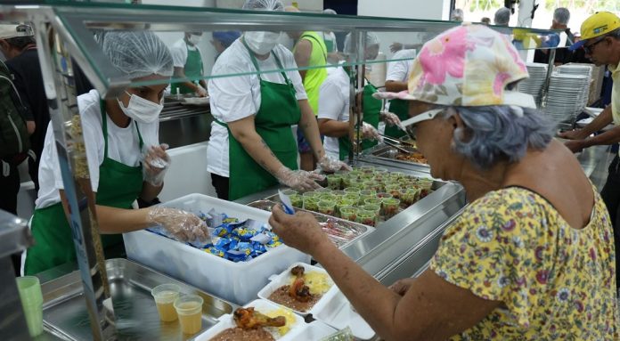 Mais de 17 milhões de refeições foram servidas nos Restaurantes comunitário em 2025