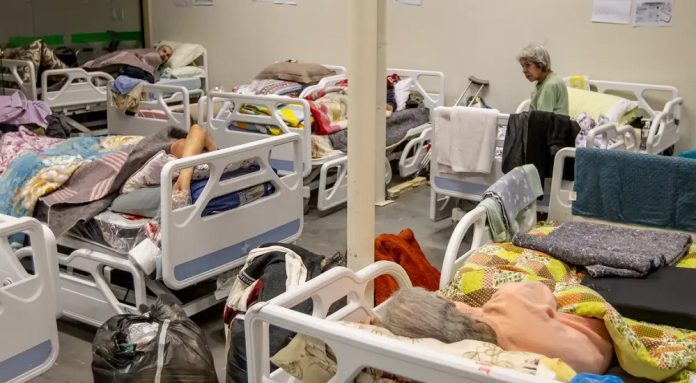 Saúde lança versão atualizada da Caderneta da Pessoa Idosa