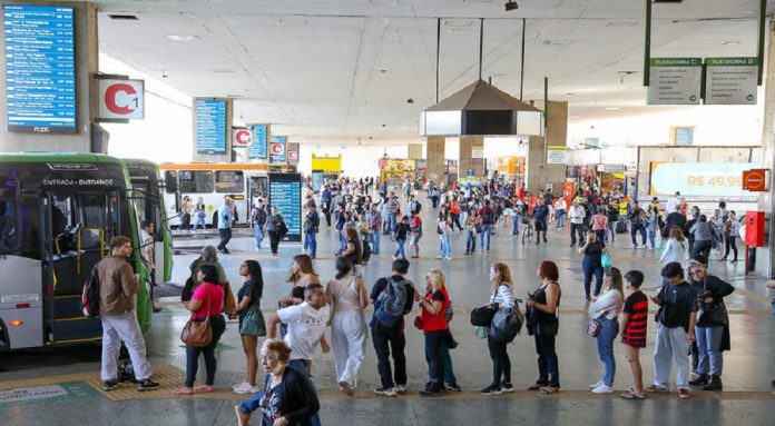 Programa Vai de Graça encerra 2025 com 31,6 milhões de viagens