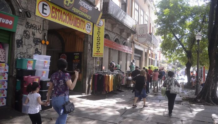 Janeiro revela crescimento no comércio em 0,4%