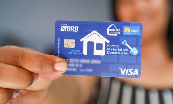 Famílias são beneficiadas pelo Cartão Material de Construção