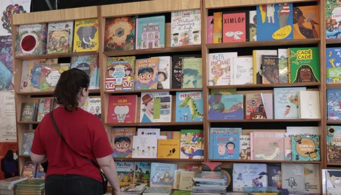 Plano Nacional do Livro e da Leitura 2026-2036 começa a valer