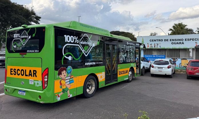 Ônibus escolar 100% elétrico deve circular na rede pública