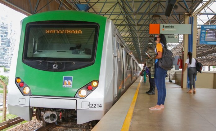 Metrô-DF vai abrir espaços para quiosques nas estações
