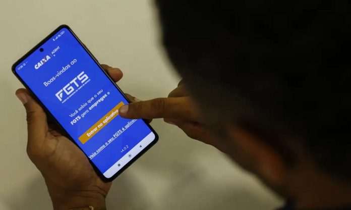 FGTS para pagar dívidas pode ser usado nesta segunda