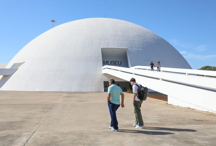 Movimento turístico no Distrito Federal é avaliado por pesquisa