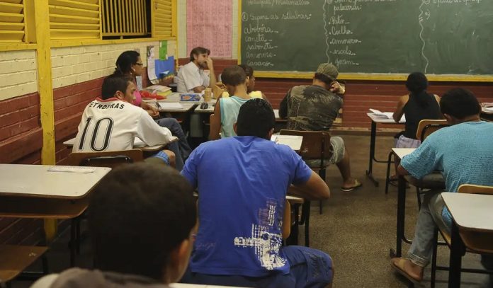 Projetos de jovens vulneráveis vai receber R$ 12 mil em prêmios
