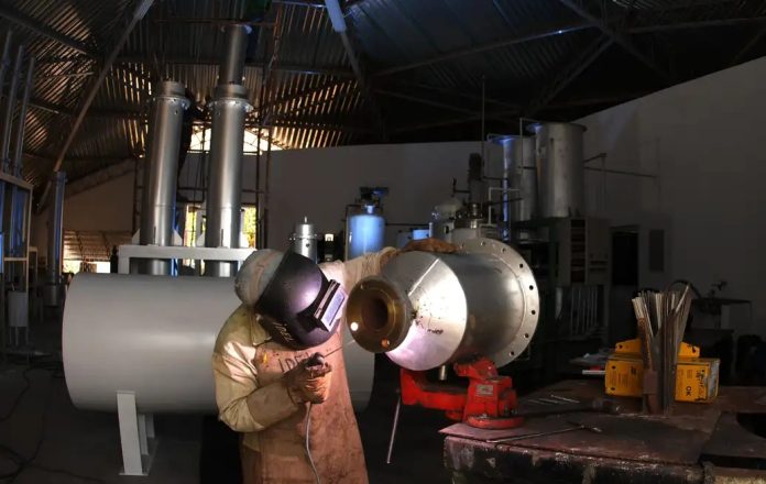 Indústria tem quatro meses seguidos de avanço