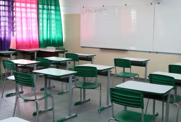 Calendário escolar deve ter 200 dias letivos