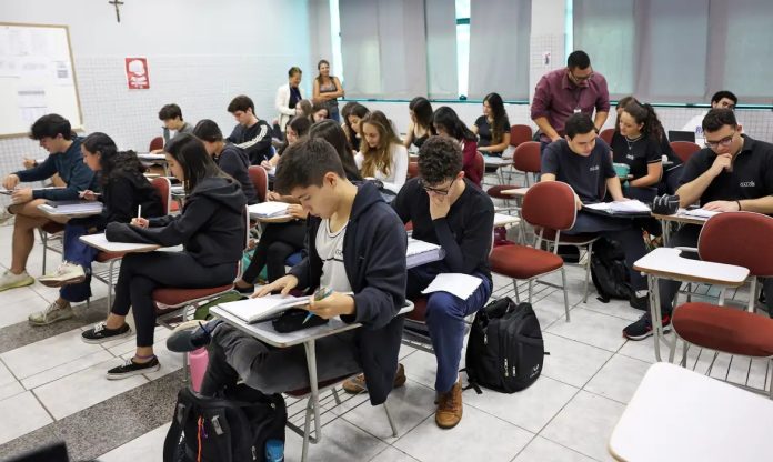 Currículo escolar terá inclusão de educação financeira