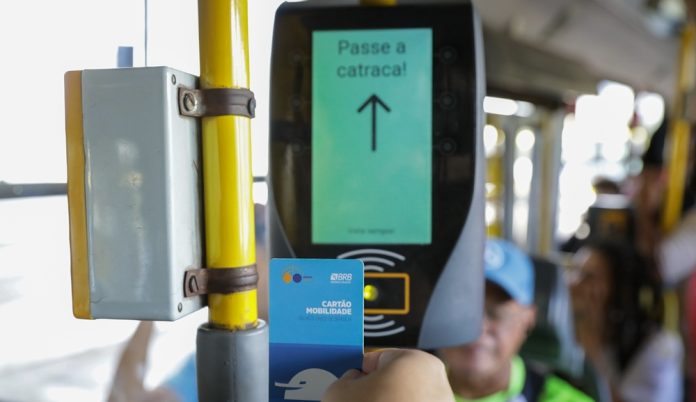 Cartão gratuito pode ser solicitado para o transporte público do DF