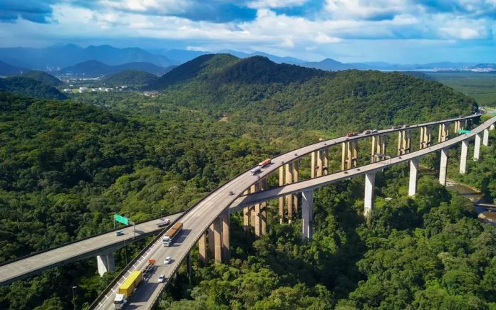 Investimento dobrado deve zerar déficit em infraestrutura