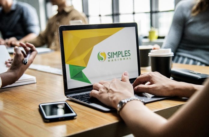 Tributos do Simples Nacional podem ser recolhidos até dia 30