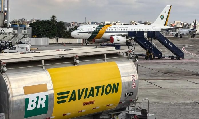 Petrobras reduz pegada de carbono na produção de SAF